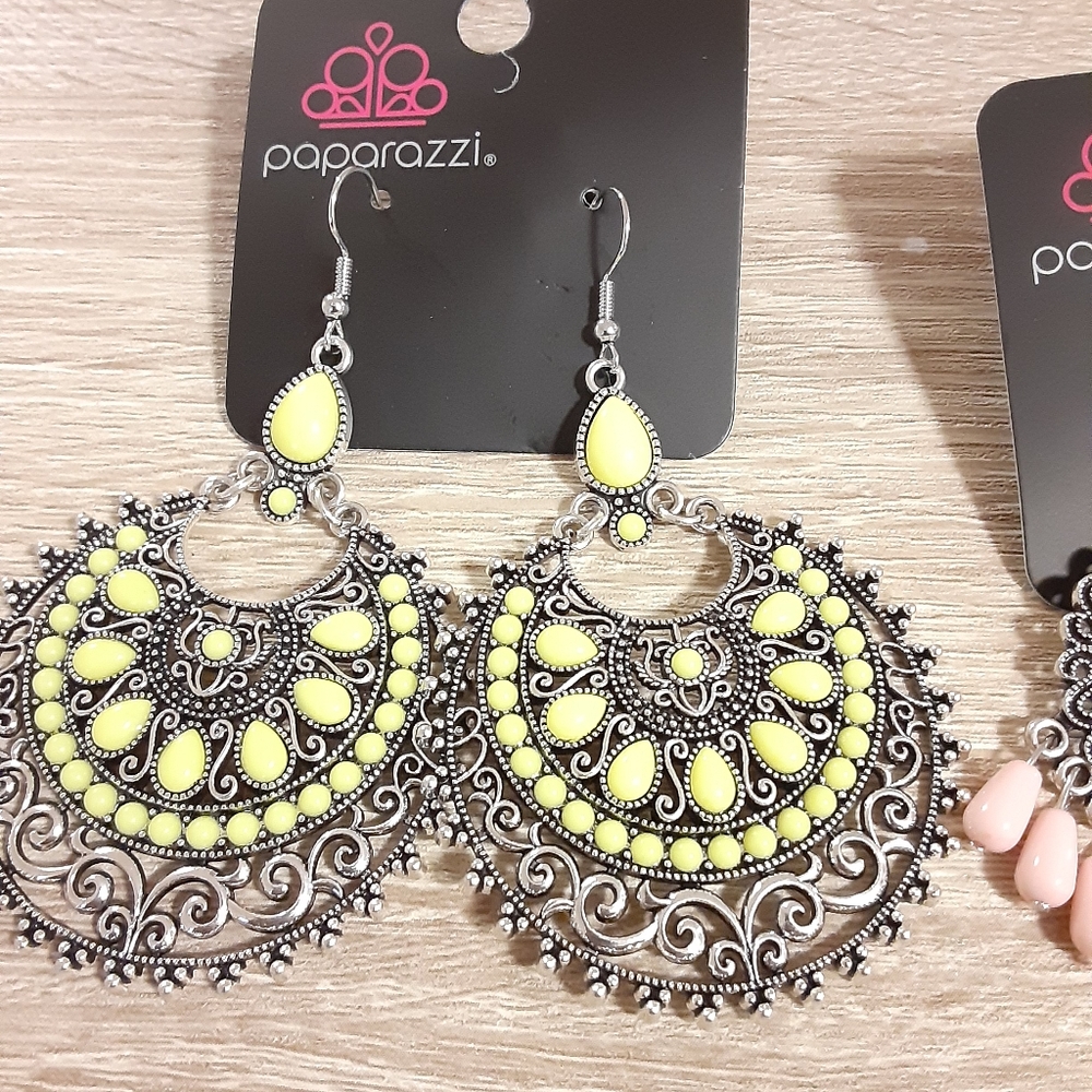 3 earrings bundle - Picture 2 of 7
